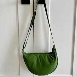 Uniqlo Round Mini Shoulder Bag Green